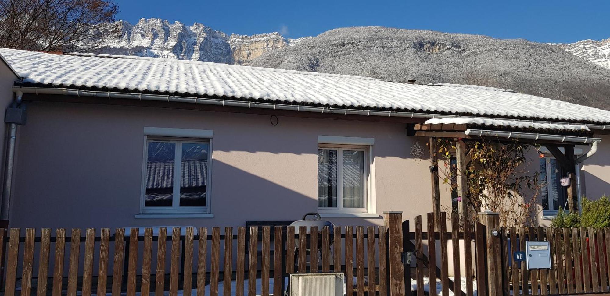 Gite Fabuleux, Jardin, Terrasse, Parking Saint-Vincent-de-Mercuze エクステリア 写真